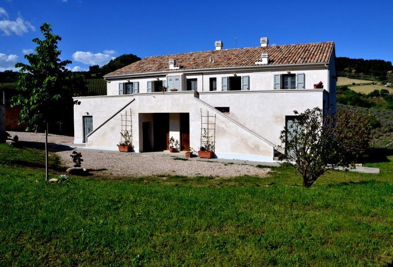 B&B Casale Fonte Vecchia Monteprandone Zewnętrze zdjęcie